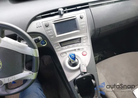 2015 Toyota Prius Two z USA, uszkodzony, nr VIN JTDKN3DU3F0470136